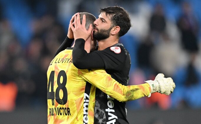 Fenerbah�e'den �mit Akda�'a teklif haz�rl���