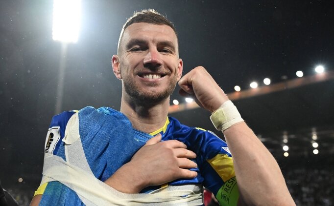 Edin Dzeko'dan Bosnal� �ocuklara mektup!