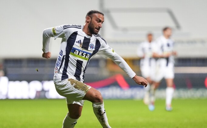 Cenk Tosun'a 1. Lig'den iki talip!