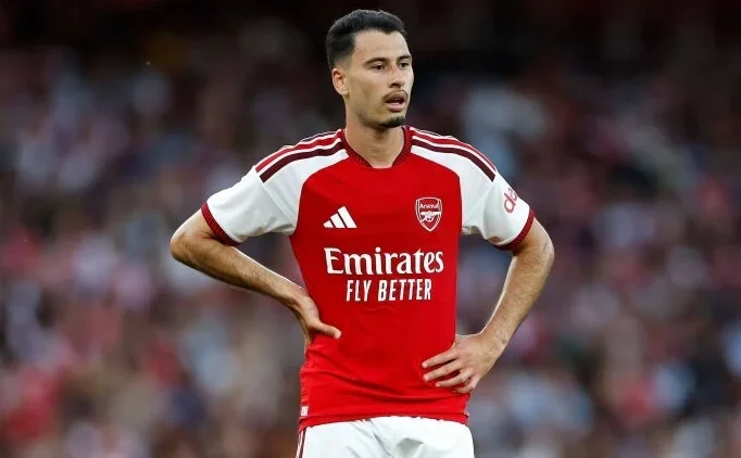 Arsenal'de 3 y�ld�z kadroda yok!