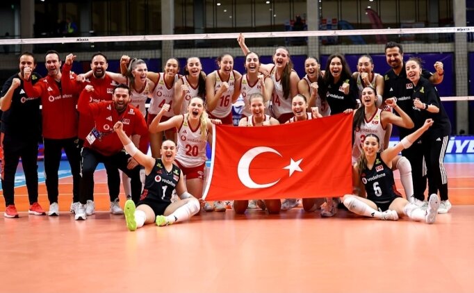 17 Ya� Alt� Kad�n Voleybol Tak�m�m�z, d�nya ikincisi oldu!