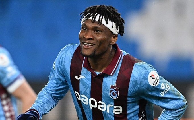 Trabzonsporlu Chibuike Nwaiwu, baba oldu