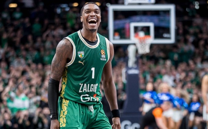 Be�ikta�, Lonnie Walker IV'�n pe�inde