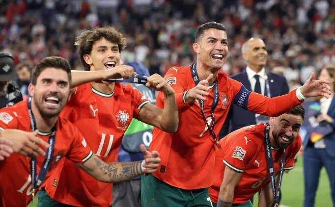 Joao Felix'ten Ronaldo �vg�s�!