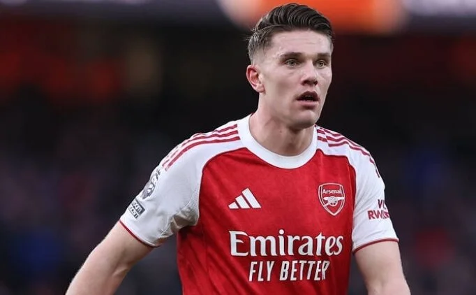 Arsenal evinde Sunderland'i rahat ge�ti!