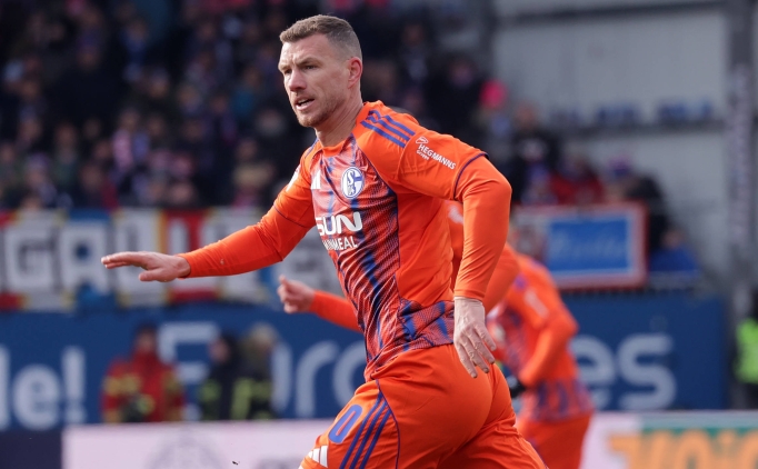 Edin Dzeko asistledi, T�rk y�ld�zlar bitirdi!