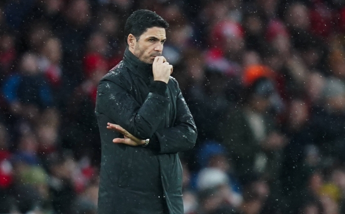 Arsenal'den �st �ste kay�p: Manchester City takipte!