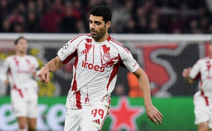 Mehdi Taremi i�in yalanlama: 'Sava�a gitmeyecek!'