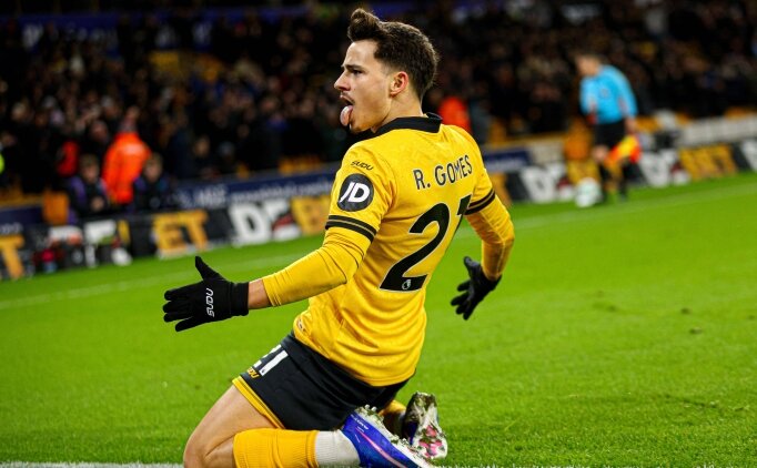 Liverpool'a Wolves'tan b�y�k tokat