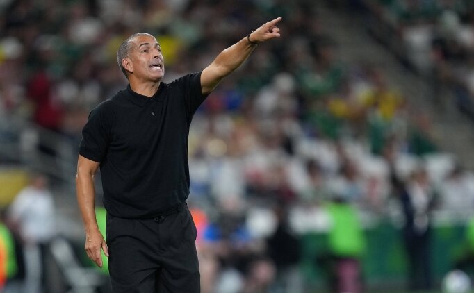 Tunus'ta ma�lubiyet sonras� hoca ayr�l���!