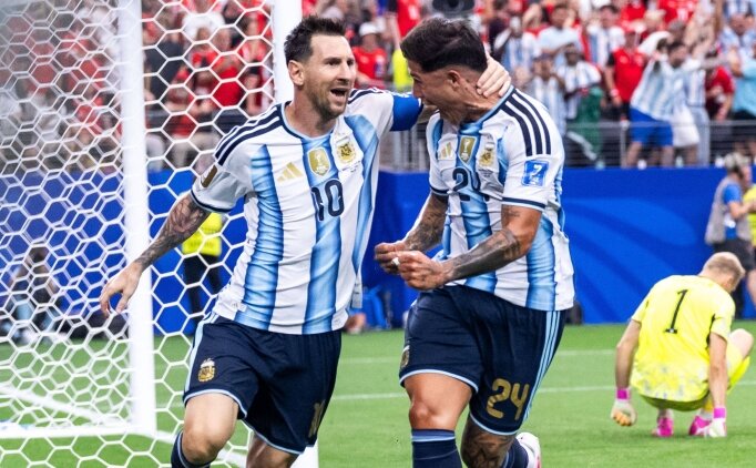 Lionel Messi, D�nya Kupas�'nda tarihe ge�ti!