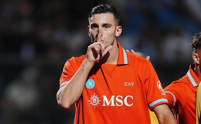 Trabzonspor'a golc� �nerisi: Lorenzo Lucca 