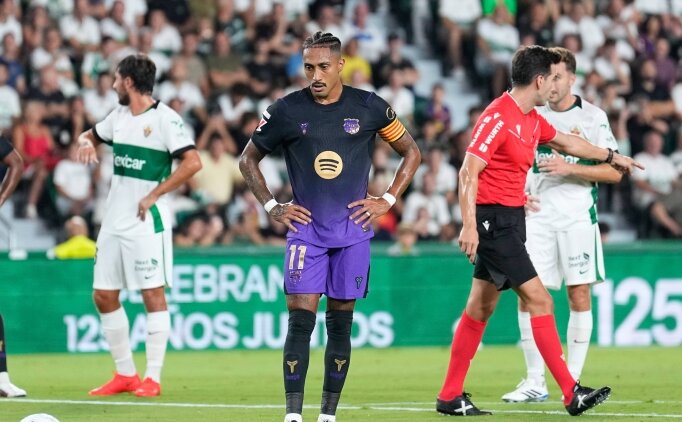 Barcelona, sezona �ok farkl� ba�lad�