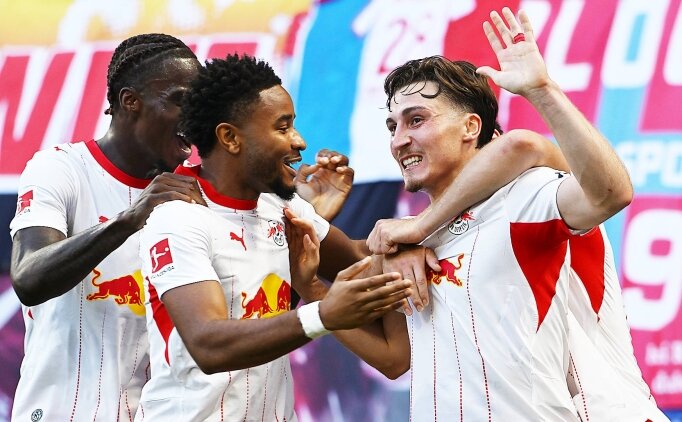 Leipzig'den a��l��ta g�vde g�sterisi!