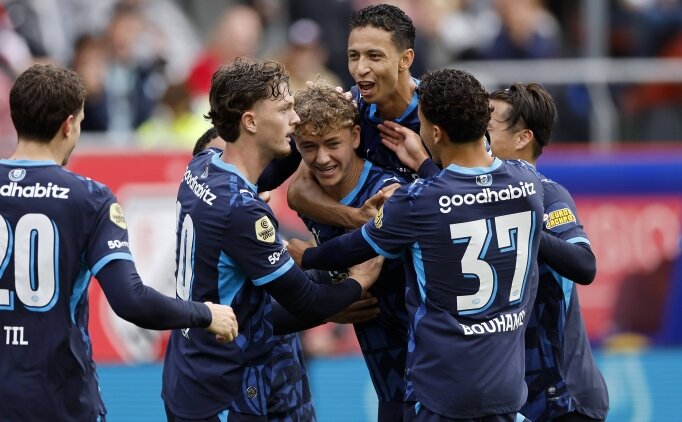 PSV'den Ajax derbisi �ncesi alt� goll� mesaj