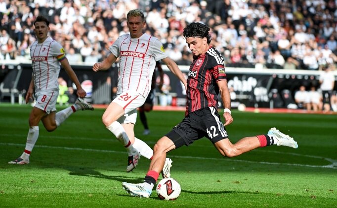 Trabzonspor'un rakibi Freiburg, Frankfurt'ta seriyi s�rd�remedi!