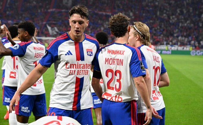 Lyon, Rennes'in serisine son verdi