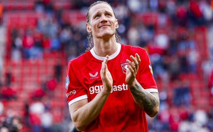 Wout Weghorst'tan PSV ma��nda ilgin� rit�el