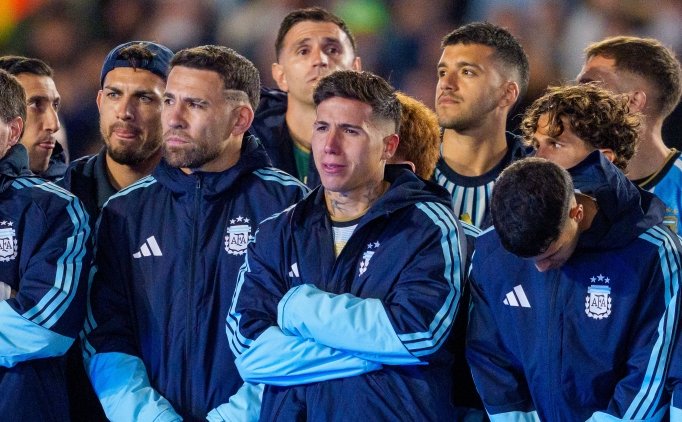 Enzo Fernandez'den Messi itiraf�: 'Beni �oke etti'