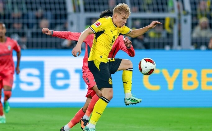 Nefes kesen ma�ta Dortmund, Werder Bremen'e tak�ld�!