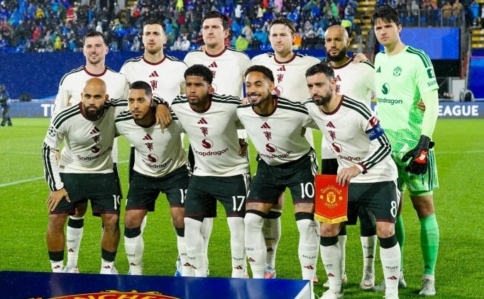 Manchester United'da soyunma odas� krizi!
