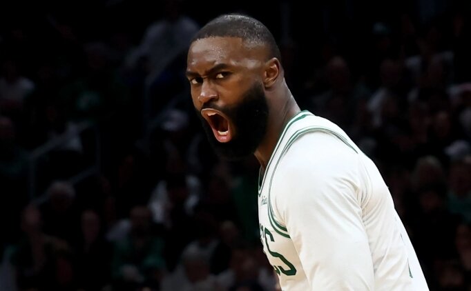 Jaylen Brown'a hakem ele�tirileri nedeniyle 50 bin dolar ceza