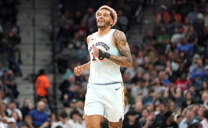 Jeremy Sochan, Knicks ile resmen s�zle�me imzalad�