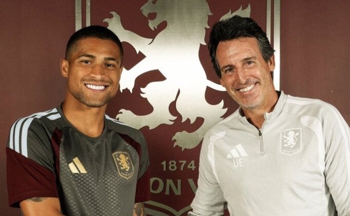 Aston Villa, G.Saray'�n g�ndemine gelen Gomes'i kadrosuna katt�