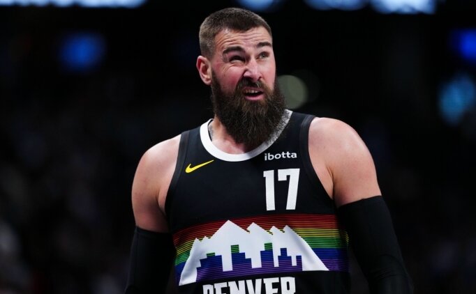 Valanciunas, 14 y�ll�k NBA kariyerinin ard�ndan Litvanya'ya d�n�yor