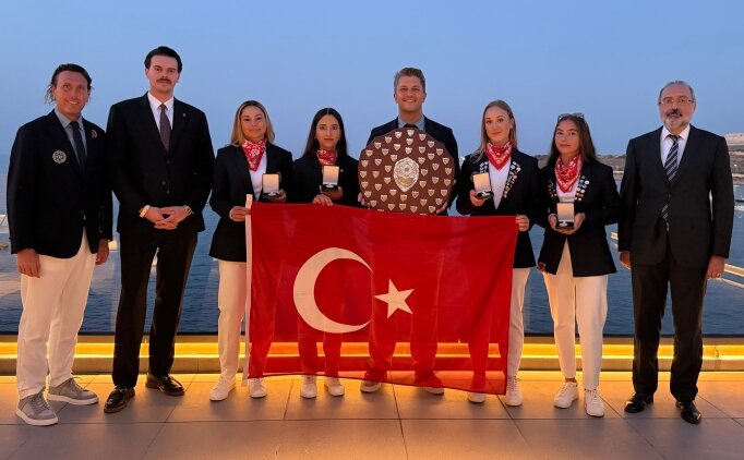 Milli golf��lerden Avrupa'da �ifte ba�ar�!