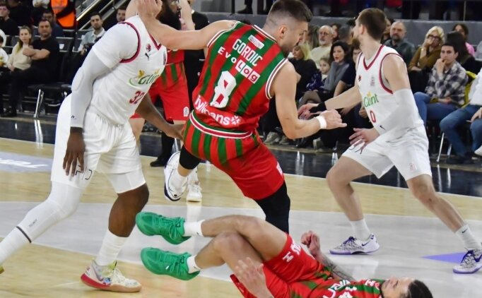 Kar��yaka, Manisa Basket kar��s�nda ma�lup