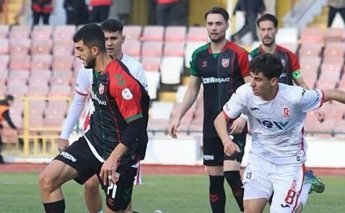 Kar��yaka ligin 2. yar�s�nda tepetaklak