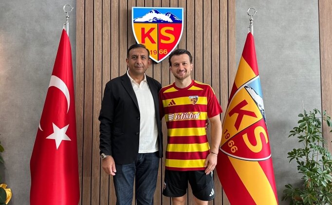 Kayserispor, Murat Cem Akp�nar'� kadrosuna katt�