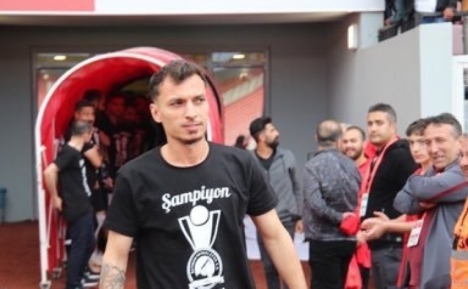 Kar��yaka'dan amat�r s�zle�me!