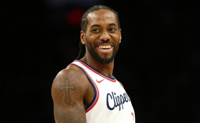 Kawhi Leonard ve Raptors, 126 milyon dolarl�k uzatmaya yak�n