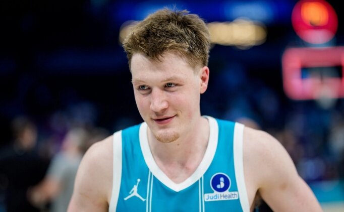 Knueppel, Hornets'�n sezonluk ��l�k isabeti rekorunu k�rd�!