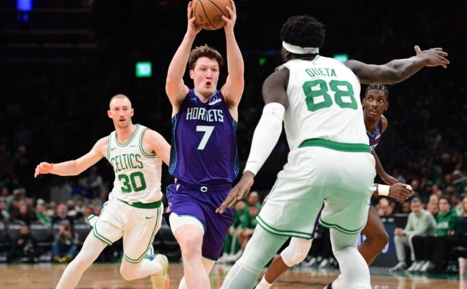 Kon Knueppel, Michael Jordan'�n �aylak rekoruna ortak oldu