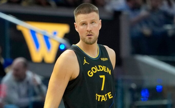 Kristaps Porzingis'in 'gizemli' hastal��� s�r�yor