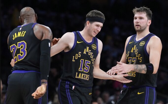 Anthony Davis, Lakers'� �ampiyonluk adaylar� aras�ndan ��kard�