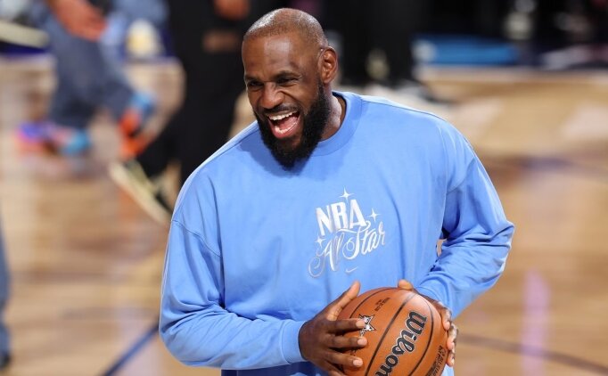 LeBron James'in y�z y�ze g�r��t��� tek tak�m Cavaliers oldu