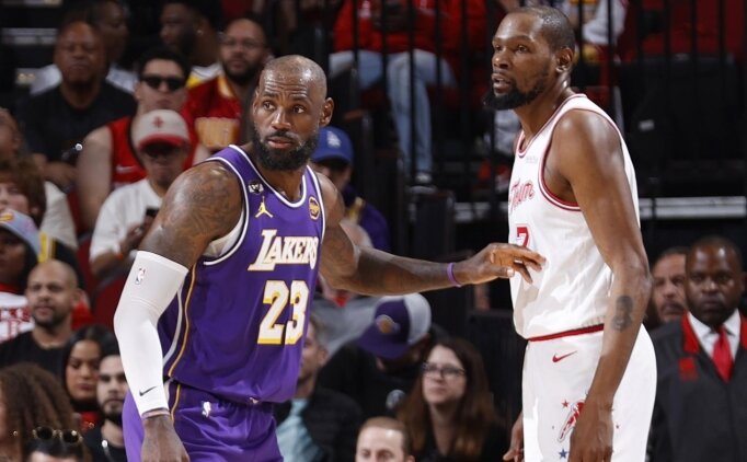 Durant: 'LeBron'lu 76ers, Warriors s�per tak�m�ndan daha iyi'