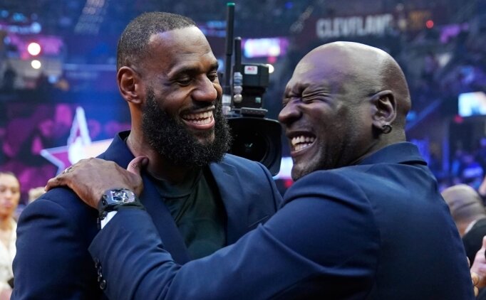 LeBron, GOAT tart��mas� i�in: 'Jordan'la ikimiz de harikay�z'