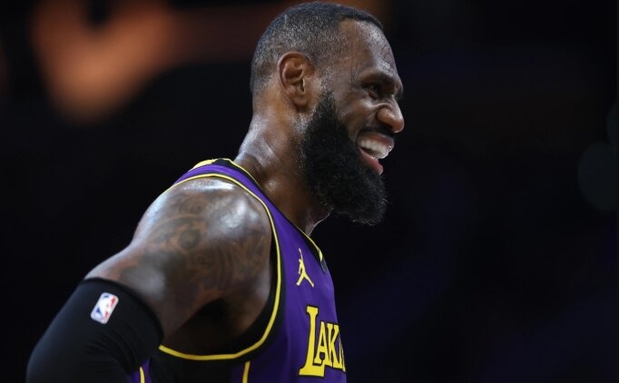 LeBron, yeni tak�m�n� se�mek i�in acele etmeyecek