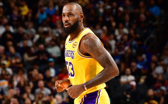 LeBron: '41 ya��nday�m, arka arkaya her ma��m 'belirsiz''