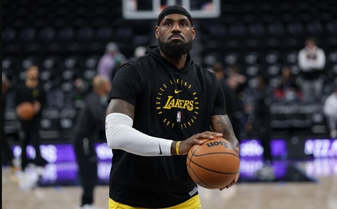 LeBron'un yeni tak�m karar� yak�n: 'Sizi fazla bekletmeyece�im'