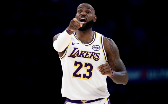 LeBron, t�m zamanlar�n asist listesinde Chris Paul'u geride b�rakt�