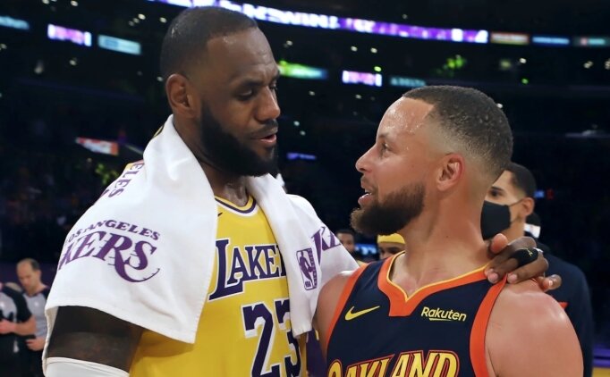 Charania: 'Warriors'�n LeBron James'i alabilmesi i�in bir y�ld�z daha eklemesi gerekiyor'