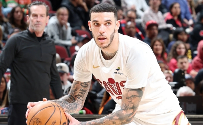 Cavaliers, Lonzo Ball'u Jazz'e g�nderdi�i 3 tak�ml� takas� tamamlad�