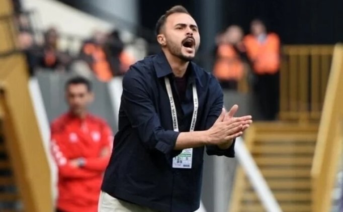 Manisa FK'da Ahmet Pekta� d�nemi sona erdi