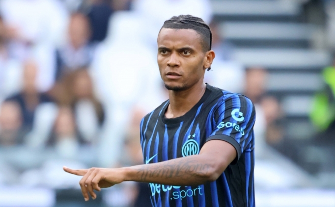 Manuel Akanji'den gelece�i hakk�nda a��klama
